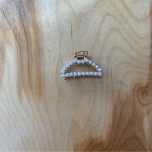 *2/$15* - Pearl Mini Clip